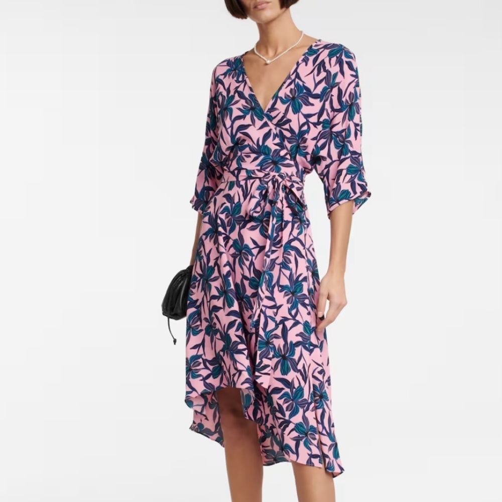 Diane Von Ferstenberg- Pink Floral Printed Quarter Sleeve Wrap Midi Dress